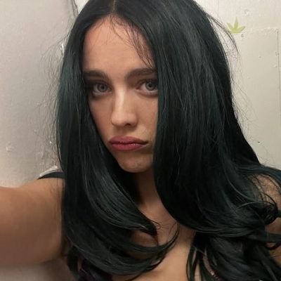 wonkitty02's profile picture. 無駄なものを愛しましょう
 意味を考える暇はない