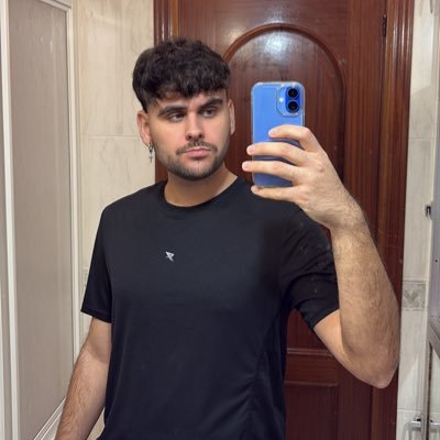 albertosl__08's profile picture. 