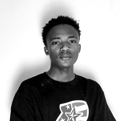 crescentf0real's profile picture. 18, design engineer // @cursor_ai ✦ Ronaldo of  designing Apps | Shitposter IRL