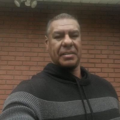 noquieroguebona's profile picture. Imagínate, que yo no soy yo... que soy el otro hombre que esperabas ver