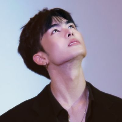 toharnene's profile picture. my love for baby santa has never hurt me not even for a single day, thanks 🤍