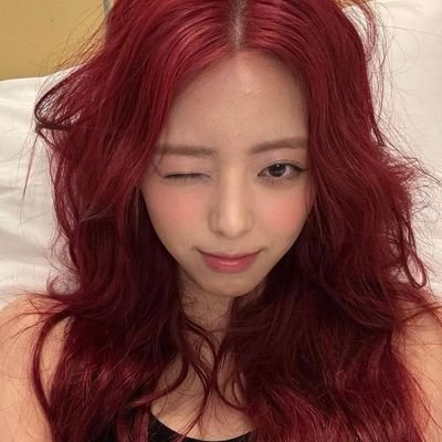 2yjwnhere's profile picture. ‘no labels, just tunnel vision’