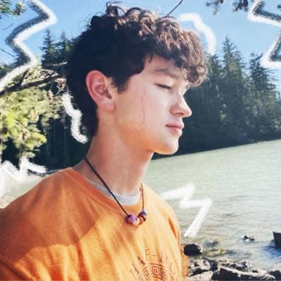 Galloverr's profile picture. ✦.🩸 o mais puro e lindo ódio . | @Gallmowers. drawing acc.