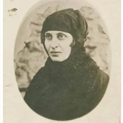 friedrichxq_s's profile picture. “Memleket bir kurtlar sofrasına döndü mü, isyan haktır.” Atilla İlhan