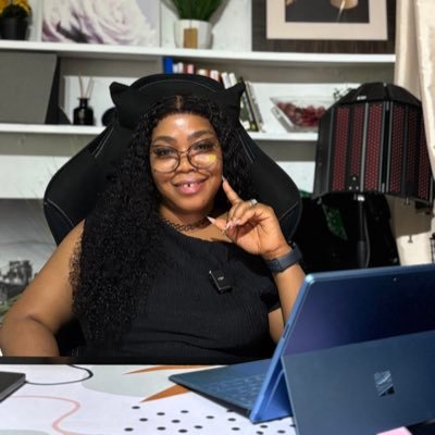 Zayc0des's profile picture. Senior Technical Writer | Founder of @WriteTechHub | Past @outreachy Intern | Ex Program Manager at @SheCodeAfrica | Ex Software Engineer | Speaker & Mentor 🌍✨