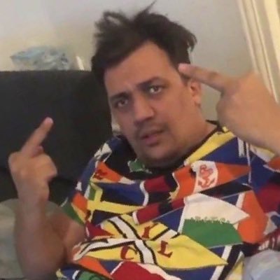 zeynneu's profile picture. 