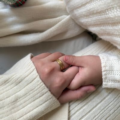 _____iq's profile picture. Capturing the moment.