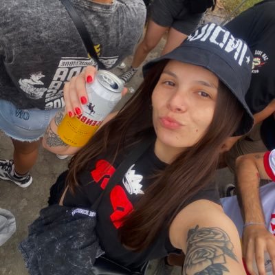 juliiiquintana_'s profile picture. y ahora solo un camino he de caminar cualquier camino que tenga corazón