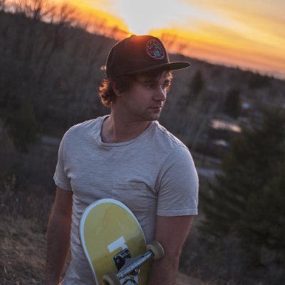 mikaleerhart's profile picture. Cartoonist & creator of Mew the Snail. Also love to skate and play drums. Prov. 3:5-6.