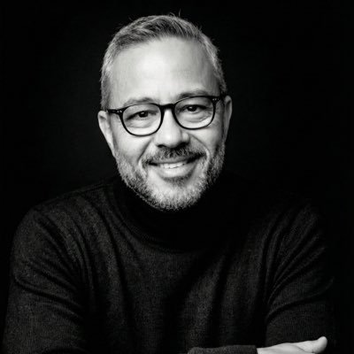 aroyola's profile picture. Social junky, Social Selling, Social Commerce, Well connected Sales Guy!