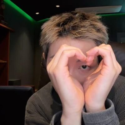 xs__will's profile picture. 20y
Minha versão sem filtros✨
Army Since 2017
Jikook's Daughter 💜💛