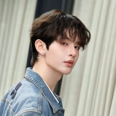 lonely_bbb's profile picture. 