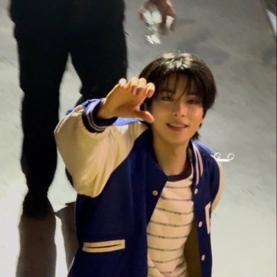 skurrrjake's profile picture. el amor existe porque yo amo a jake (ot7 o nada)