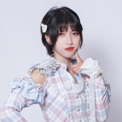 brendalynx_'s profile picture. start.hanabi The Rockstar one!
✦
Karena semakin tuwa semakin punk
#akuHANAVI #Nswer