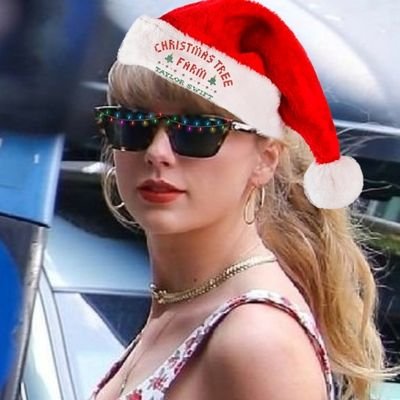 s_witchmoon's profile picture. christian ⋆ she/her ⋆ cabin 6 ⋆ apocalypse 22 ⋆ 🍉