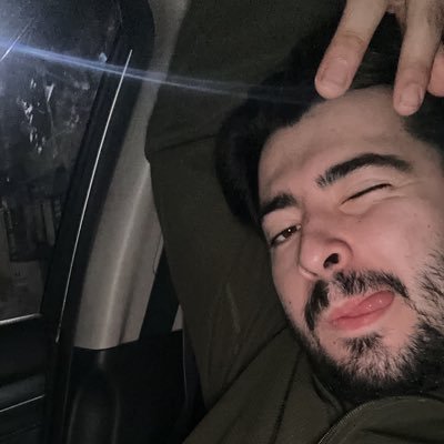 FlavisTv's profile picture. Un sad no tan sad.