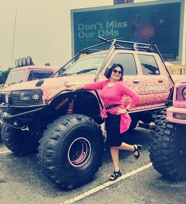 Meenakshi_Sings's profile picture. Music, Songs, Travel, Food