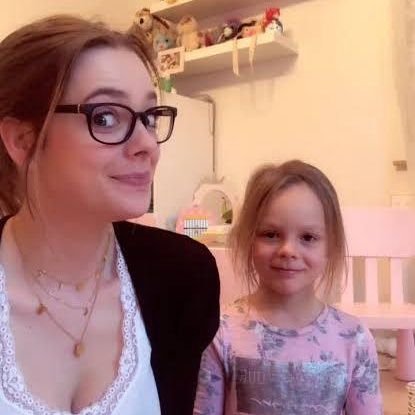 Estelle7712's profile picture. 