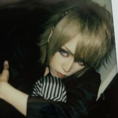 pseudopathic's profile picture. beautiful twitter princess