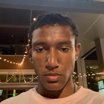 JulianDavidsonx's profile picture. GOD. AMERICA.

https://t.co/YDknSIaFht