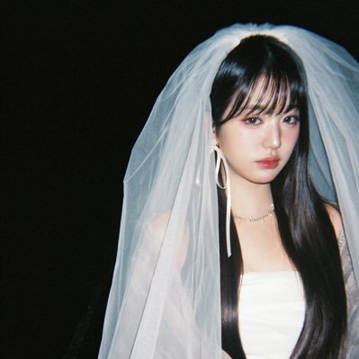 ceriterabulan's profile picture. kalau aku ga ada coba cek @yeoqnji itu side aku