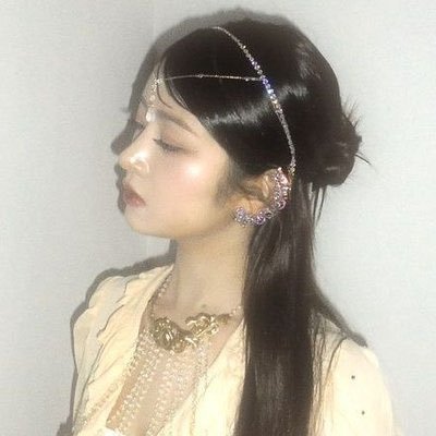 kimimocha's profile picture. 𓊆ྀི 𝑘𝑝𝑜𝑝 𝑐𝑜𝑙𝑙𝑒𝑐𝑡𝑜𝑟 , 𝑓𝑎𝑠ℎ𝑖𝑜𝑛 𝑠𝑡𝑢𝑑𝑒𝑛𝑡𓊇⠀https://t.co/Vx16ysnbtL