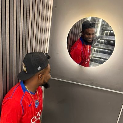 vitalisjunior's profile picture. PSG and Vibes. God is the Greatest 🦅 👻 :vitalis_junior