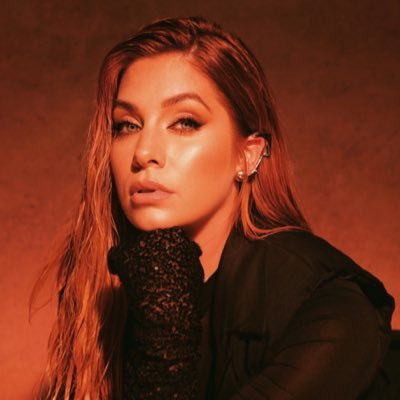 LeireMo's profile picture. Intérprete, cantante, conferenciante, educadora…