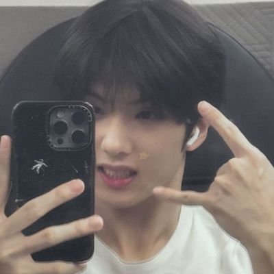 kiedkrow's profile picture. 