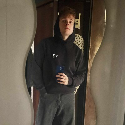 DanieIsGT's profile picture. Nobody.