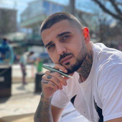 Va77ss's profile picture. Crypto is simple, people aren’t

DYOR bro, My posts are NFA