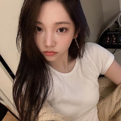 nyangyoungseo's profile picture. number 1  youngseo stan