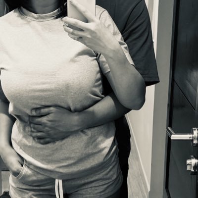 Rytk69's profile picture. คู่แท้ 34/33 หาชายเดี่ยวซัพพอร์ต แฟนผม 162/62 38-28-38 🍻 สายเบียร์ // แอคนี้เล่นกับแฟน 😸