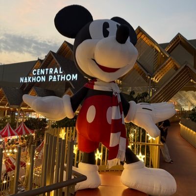 ThephXacch85828's profile picture. 