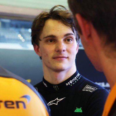 thvsggukk's profile picture. I live, so I love, bts + 163381 🏎️🏁