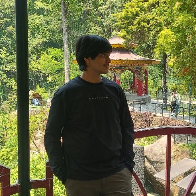 Prathamagarwalx's profile picture. Tech. AI.