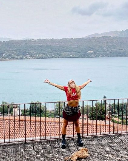 Eigneachan50924's profile picture. Sunset returns to mountains and seas, where profound meaning lies hidden