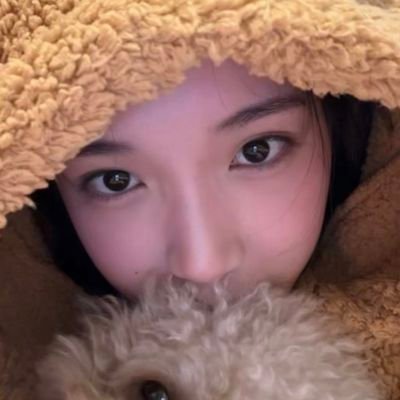 Nrlainz1eeee_'s profile picture. Marsha Lenanthea 
Adeline wijaya
☝🏻😮‍💨