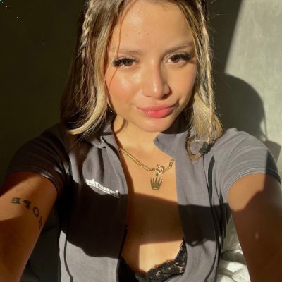 wicho__'s profile picture. Just turned 18 💕 Living, learning & loving