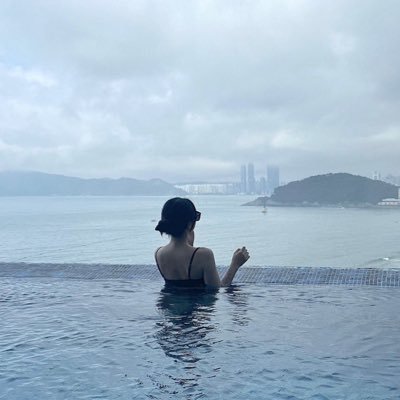 Amsatkg's profile picture. I invest, I travel, I breathe in the charts and the sunsets