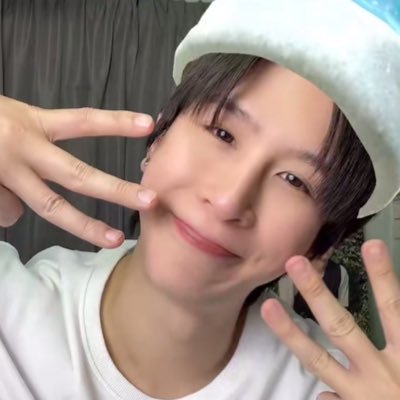 XXIIVIII_MMI's profile picture. 𝚃𝚑𝚎 𝚙𝚎𝚛𝚜𝚘𝚗 𝚠𝚑𝚘 𝚋𝚛𝚒𝚐𝚑𝚝𝚎𝚗𝚜 𝚖𝚢 𝚍𝚊𝚢 𝚠𝚑𝚎𝚗 𝙸’𝚖 𝚏𝚎𝚎𝚕𝚒𝚗𝚐 𝚍𝚘𝚠𝚗. 🫶🏼🐰@nampingnapat , @PDomundi 🫶🏼💚 , @twnpich 🫶🏼🐶