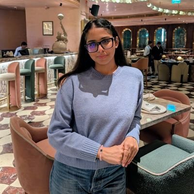 PalakValecha__'s profile picture. An Engineer programming Life