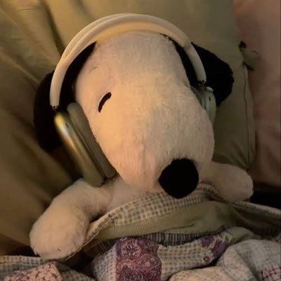 perfectlyphil's profile picture. simon eriksson’s mother