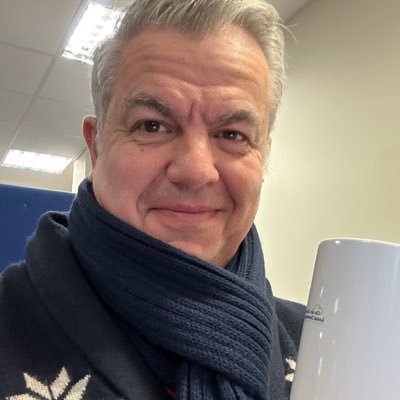 ttineff's profile picture. Author “Analogue Men Quantum women”.