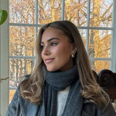 AmyHeyitsemjey's profile picture. May my steps follow the will of God, without haste, without fear, but with faith.