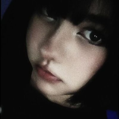 CanddyFeet's profile picture. Adoro dinheiro e poder. Adoro sugar cada centavo de um otário que se entrega aos meus caprichos, me obedecendo sem questionar. É delicioso vê-lo rastejar sob mi