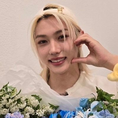 d1sorderlynoise's profile picture. 21. she/her. hyune ult. “dreams come true to those who truly want them”