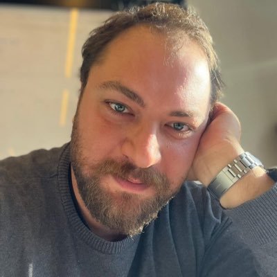 HezarfenEnveri's profile picture. “Okuma yazma biliyorum, bu günah bana yeter…” Mühendis/Tacir/Gazali’nin ayakkabılarını taşıyan kölesi