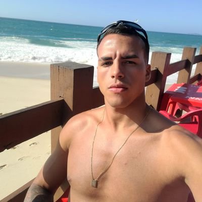 xdemaria_'s profile picture. i don't care