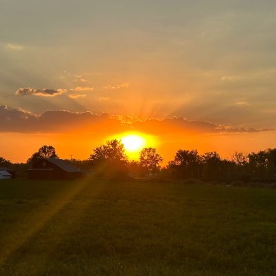 LittleZoe198707's profile picture. If you want to live your own life, you must study hard. We look for opportunities from learning. The only thing that limits your ability is your thoughts. Hesit